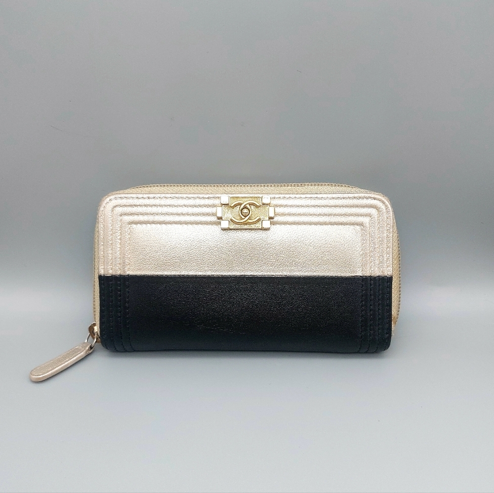 🖤CHANEL Boy Small Two-Tone Zip Wallet in Gold and Black🖤